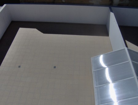 R/C Dto. com Terraço --  VENDIDO --